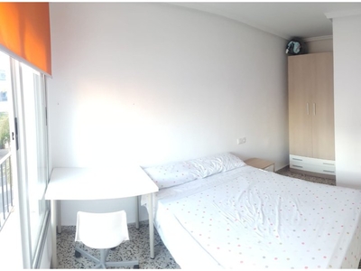 Habitación en piso compartido en valència