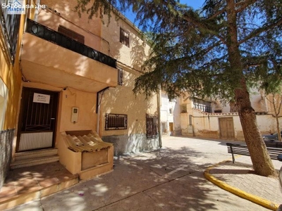 INMOBILIARIA LA MANCHA VENDE CASA EN ELCHE DE LA SIERRA (ALBACETE)