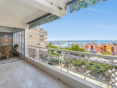 Apartamento en venta en Puerto Deportivo, Torrevieja, Alicante