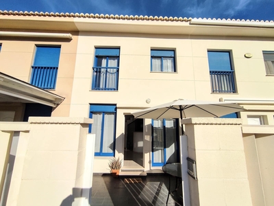 Casa en venta en Oliva, Valencia