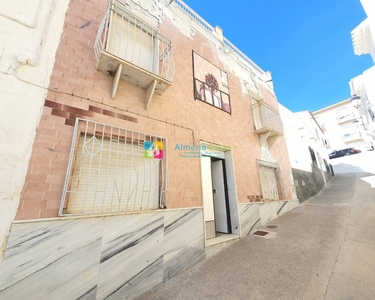 Casa en venta en Olula del Río, Almería