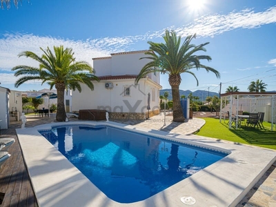 Chalet en venta en Albir, Alfaz del Pi / L'Alfàs del Pi, Alicante