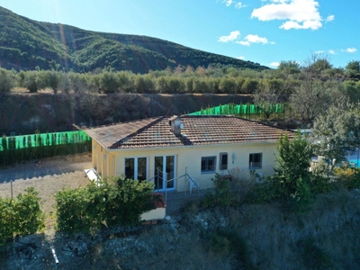 Chalet en venta en Atzeneta d'Albaida, Valencia