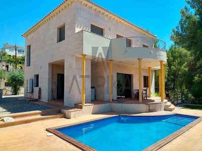 Chalet en venta en Bellvei, Tarragona