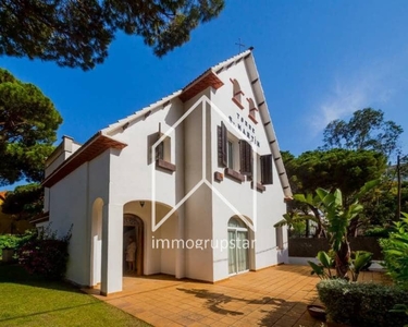 Chalet en venta en Castell d'Aro, Castell-Platja d'Aro, Girona