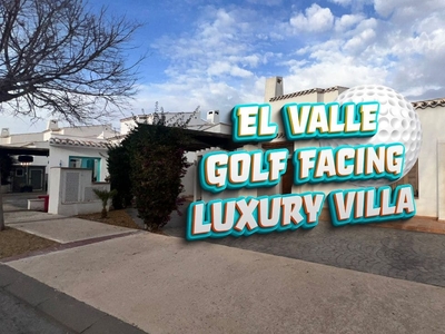 Chalet en venta en El Valle Golf Resort, Murcia ciudad, Murcia