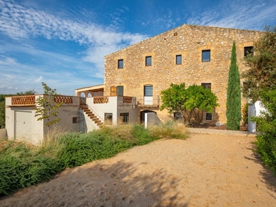 Finca/Casa Rural en venta en Sant Mori, Girona