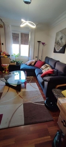 Piso en alquiler en San Ignacio-Elorrieta de 3 habitaciones con muebles y calefacción