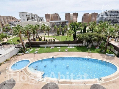 Piso en venta en Marina d'Or de 2 habitaciones con terraza y piscina