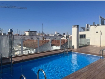 Venta de ático en calle De Fuencarral de 1 habitación con terraza y piscina