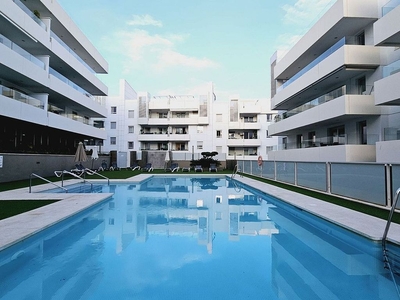 Venta de piso en calle Juan Antonio de Torquemada de 2 habitaciones con terraza y piscina