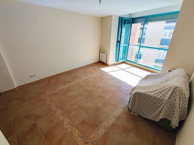 Venta de piso en Centro - Palencia de 1 habitación con garaje y calefacción