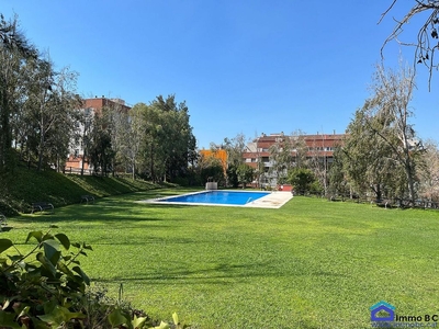 Venta de piso en Sant Pere i Sant Pau de 2 habitaciones con terraza y piscina