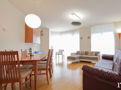 Venta de piso en Villava/Atarrabia de 2 habitaciones con terraza y garaje