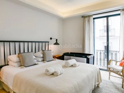 Alquiler apartamento en calle de Recoletos 13 apartamento con 2 habitaciones amueblado con ascensor, parking, calefacción y aire acondicionado en Madrid