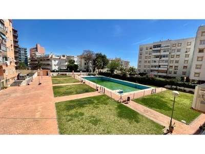 Apartamento con piscina en Torremolinos Centro