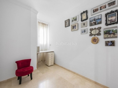 Apartamento ¿está buscando un piso amplio, cómodo y soleado para usted y su familia en una ubicación privilegiada ? ¡no pierdas esta oportunidad única! en Málaga