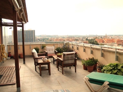 Ático dúplex con terraza y vistas en L´Eixereta Burjassot