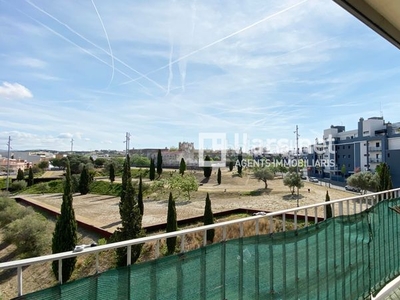 Piso con 2 habitaciones con ascensor, calefacción y aire acondicionado en Vilanova i la Geltrú