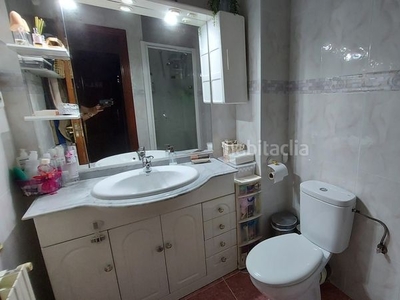 Piso en valladolid 10 piso con 3 habitaciones con calefacción y aire acondicionado en Móstoles