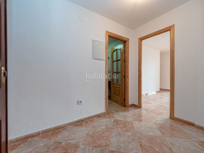 Piso venta de piso . 4 dormitorios, terraza y garaje privado en Fuengirola