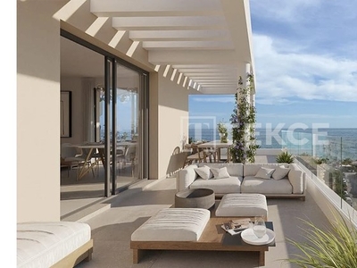 Apartamentos nuevos con vistas al mar en Torre de Benagalbón