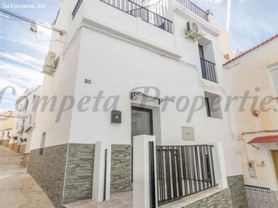 casa adosada en Venta en Cómpeta