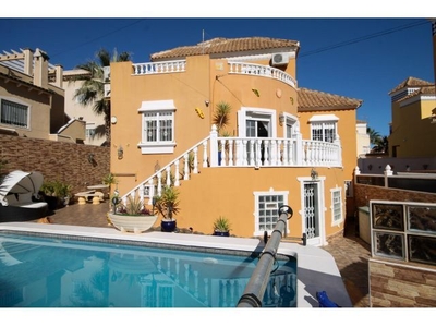 Casa en Venta en Orihuela Costa, Alicante