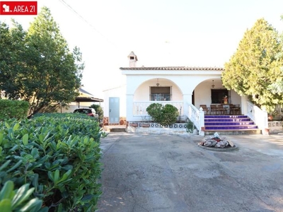 Chalet en La Pobla de Vallbona