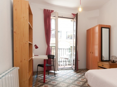 Habitación en apartamento de 6 dormitorios en Barri Gòtic, Barcelona