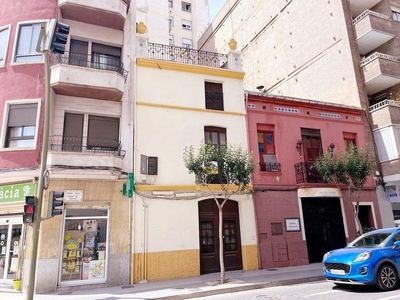 Venta Casa unifamiliar Castellón de la Plana - Castelló de la Plana. Con balcón 251 m²