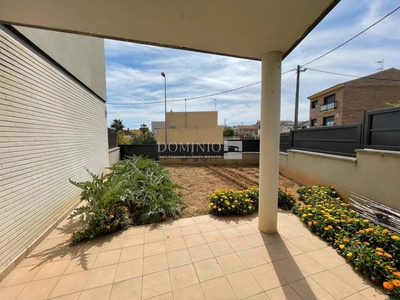 Venta Casa unifamiliar Vilanova i la Geltrú. Buen estado con terraza 153 m²