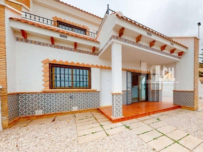 Casa en venta en Playa de los Náufragos, Torrevieja, Alicante