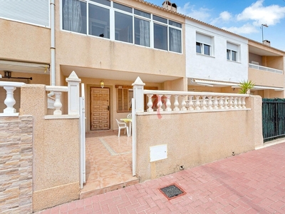Casa en venta en Playa de los Náufragos, Torrevieja, Alicante