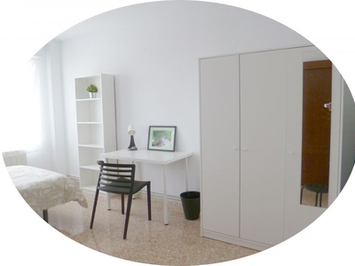 Habitaciones en C/ PABLO IGLESIAS, Zaragoza Capital por 450€ al mes