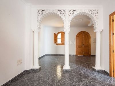 Piso casa adosada en venta 4 habitaciones 2 baños. en Vélez - Málaga