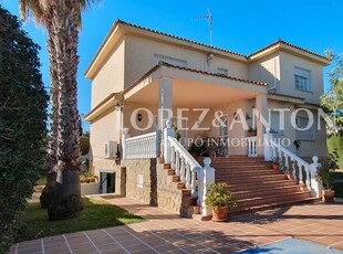 Chalet en venta en L'Eliana, Valencia