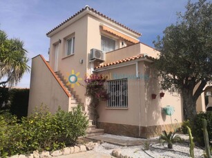 Chalet en venta en Oliva, Valencia