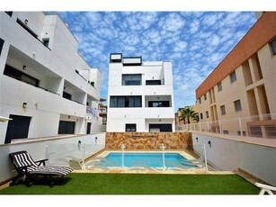 Duplex en Venta en Guardamar del Segura, Alicante