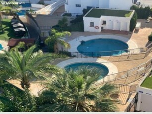 LARGA TEMPORADA Se alquila bonito apartamento en Benalmadena Costa a 200 metros de la playa
