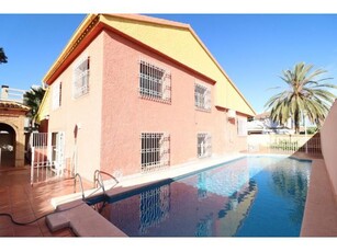 Villa en Venta en Orihuela Costa, Alicante