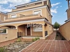 Casa adosada en venta en Calle Encina en Sangonera la Verde por 165.000 €