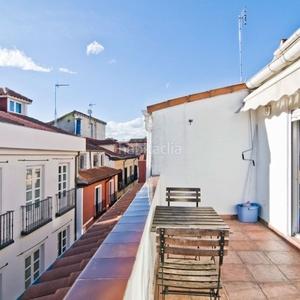 Alquiler apartamento ático con terraza en Sol en Sol Madrid
