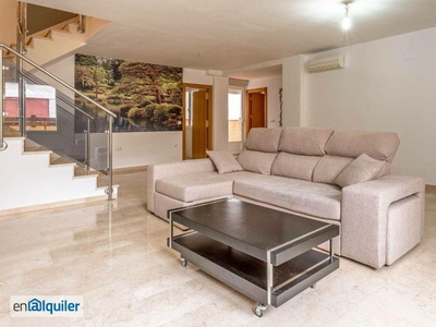 Alquiler casa terraza Gojar