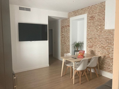 Alquiler de piso en calle Martín Carramolino de 1 habitación con garaje y muebles