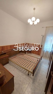 Alquiler piso c/ centenera en Pueblo Nuevo Madrid