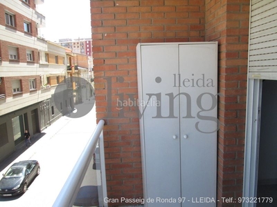Alquiler piso con 2 habitaciones amueblado con ascensor y calefacción en Lleida