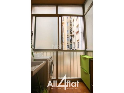 Alquiler piso de 53m2 en el barrio de sant-gervasi con 1 habitación doble, baño completo y cocina americana independiente en Barcelona