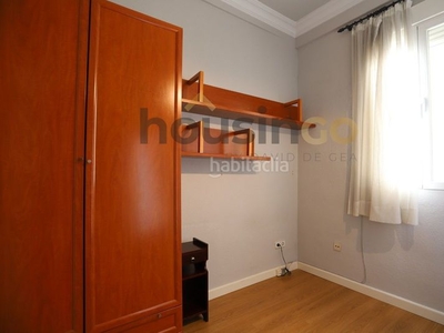 Alquiler piso en alquiler , con 46 m2, 2 habitaciones y 1 baño, amueblado, aire acondicionado y calefacción eléctrica por radiadores. en Madrid