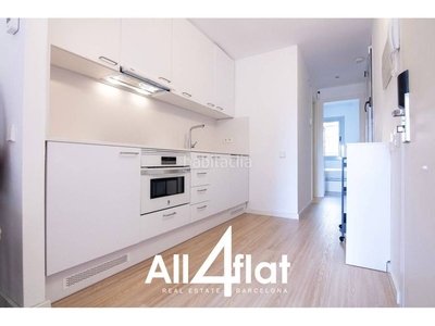 Alquiler piso en Barceloneta, 2 habitaciones dobles, 1 baño con plato de ducha, totalmente amueblado y equipado en Barcelona